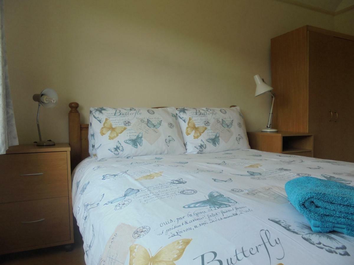 Kelvin Side Villa Истборн Екстериор снимка