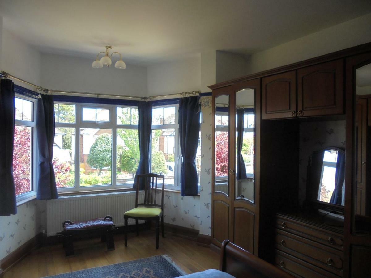 Kelvin Side Villa Истборн Екстериор снимка
